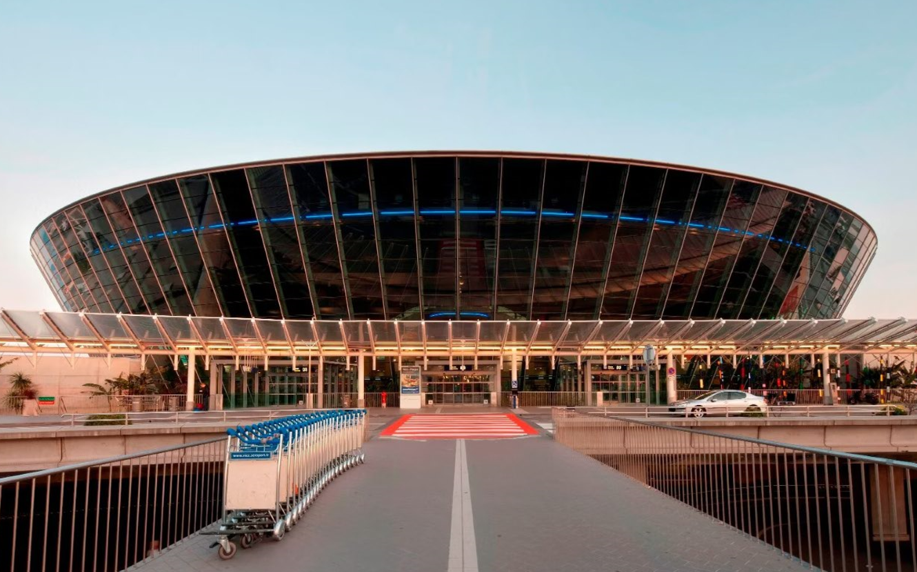 Chauffeur VTC MD VTC Transports à l'aéroport de Nice NCE